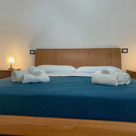 Bed & Breakfast Sabbia E Sassi Praia a Mare
